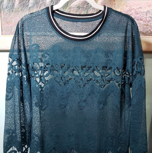 Fabletics - Long sleeve lace top in a dark teal or forest green color size large - Picture 1 of 6